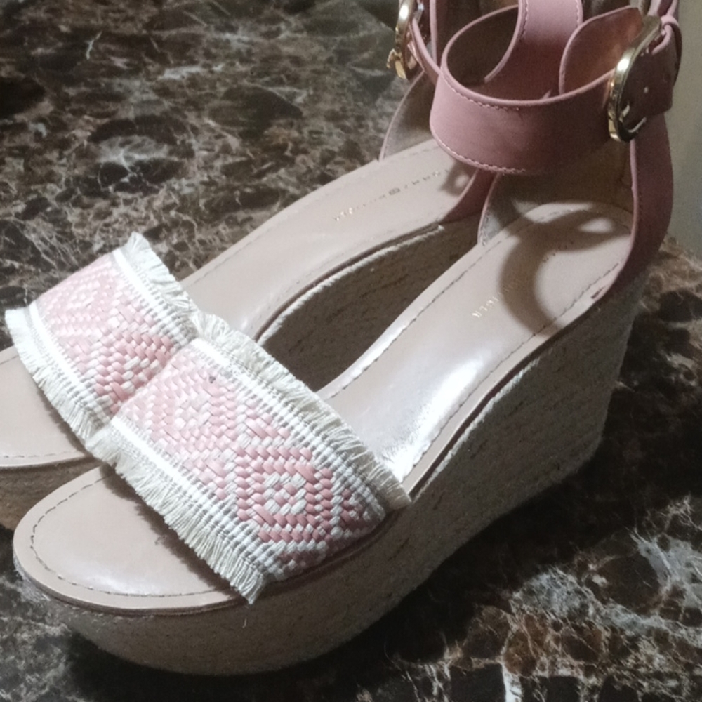 Wedge heel
